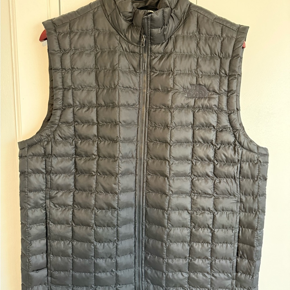 The North Face Men's Black Quilted Vest